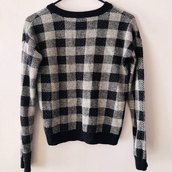 Sweater - Picture 4 of 4